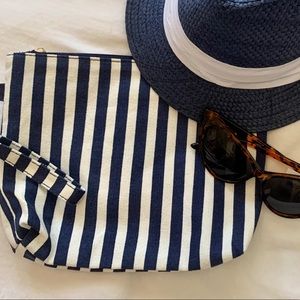 JUST FAB : Navy/Ivory Canvas Clutch NWOT